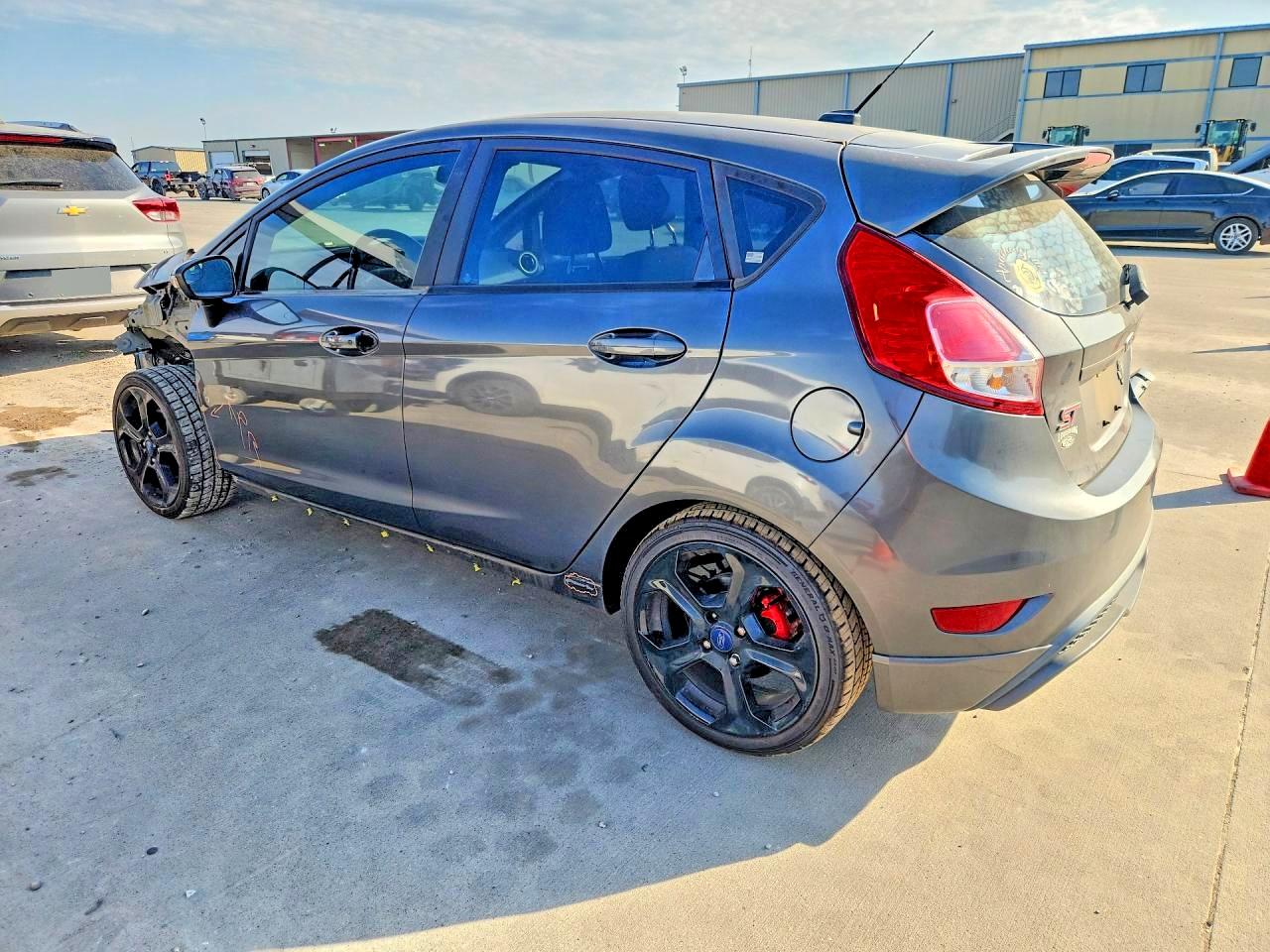 2017 FORD FIESTA ST — снимка 2