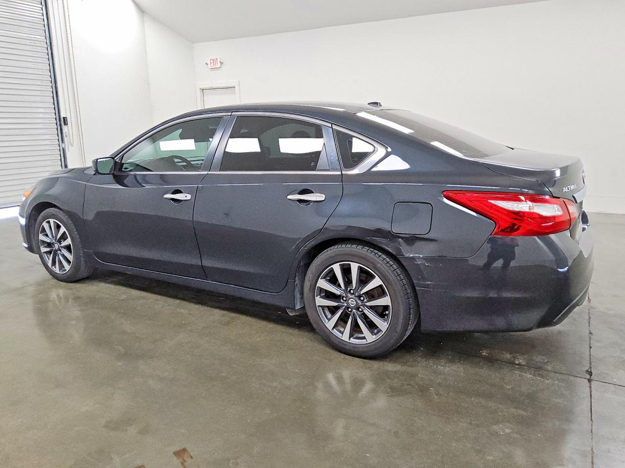 2017 NISSAN ALTIMA 2.5 SV — снимка 2