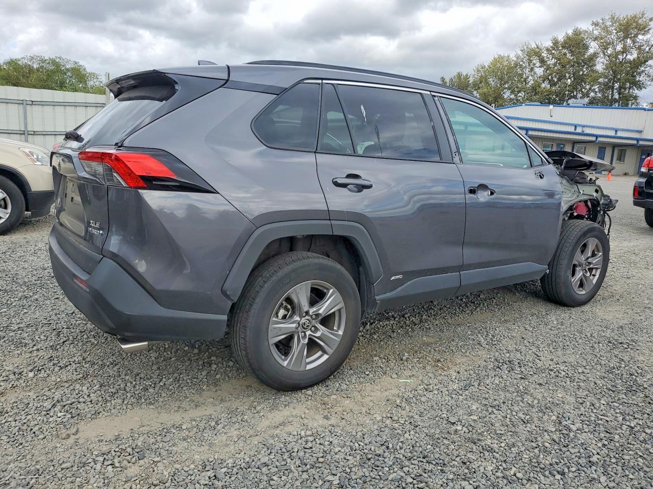 2024 TOYOTA RAV4 HYBRID XLE — снимка 3