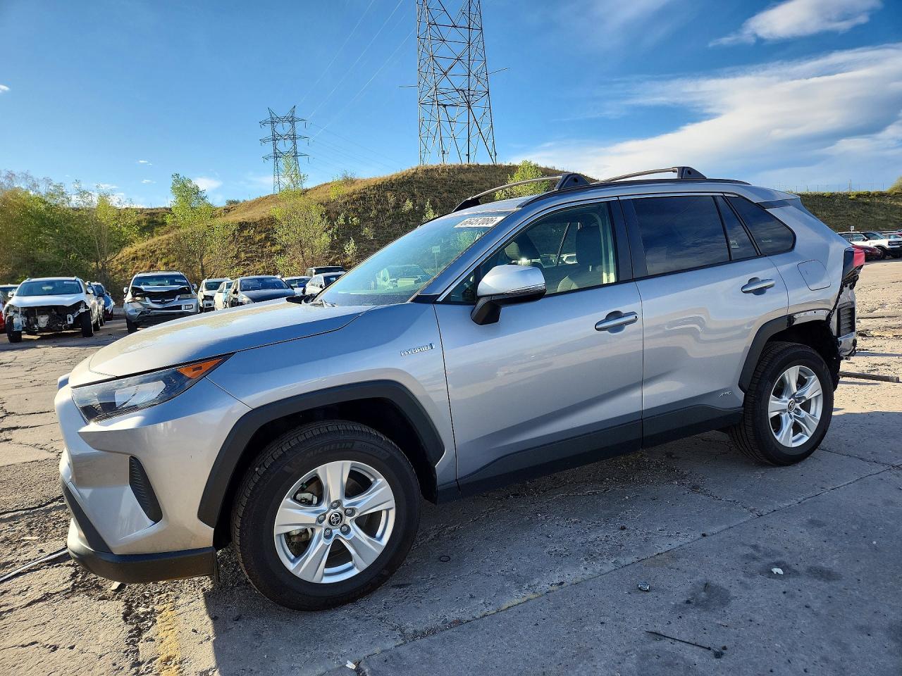 2020 TOYOTA RAV4 LE