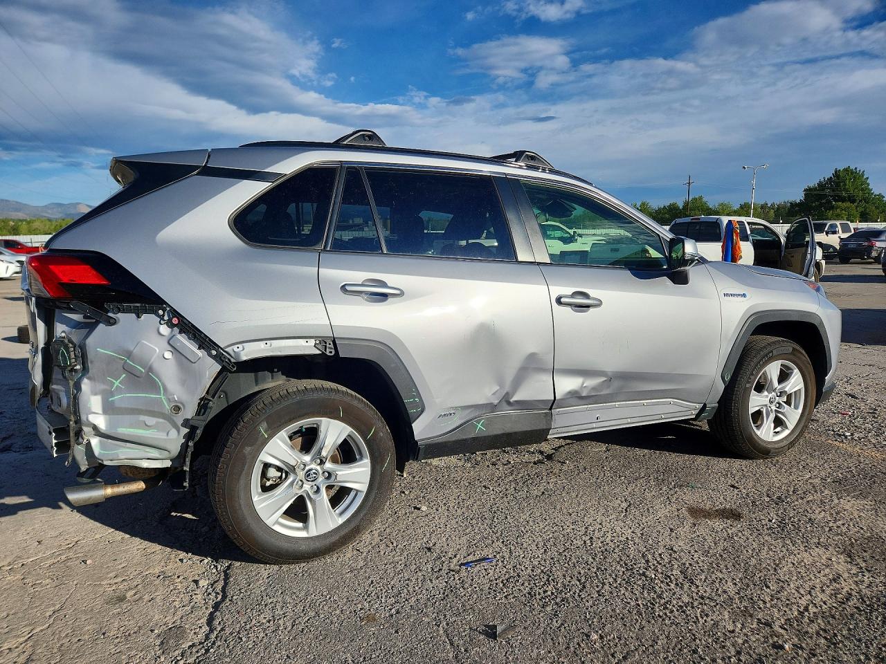 2020 TOYOTA RAV4 LE — снимка 3