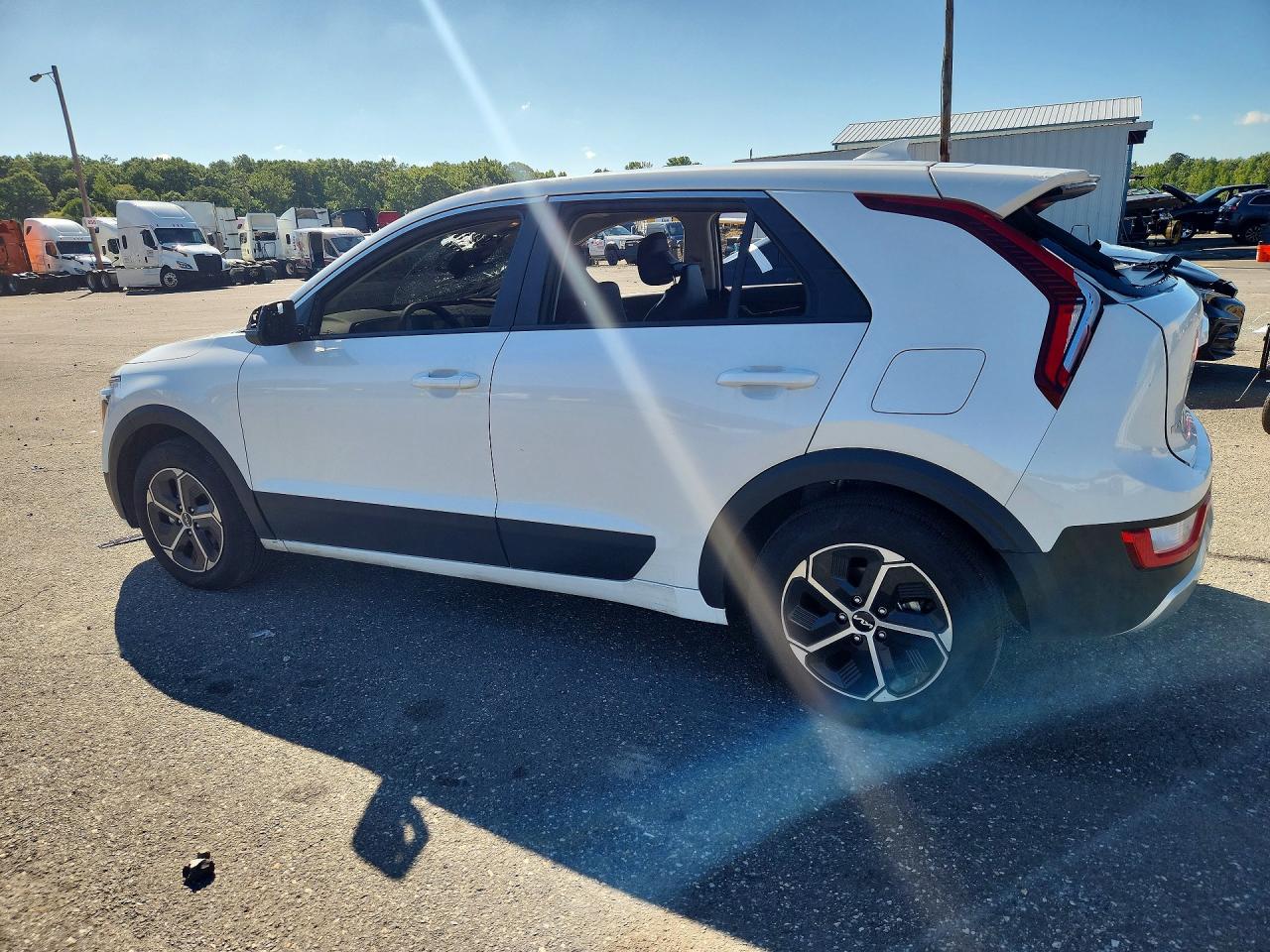2026 KIA NIRO LX — снимка 2