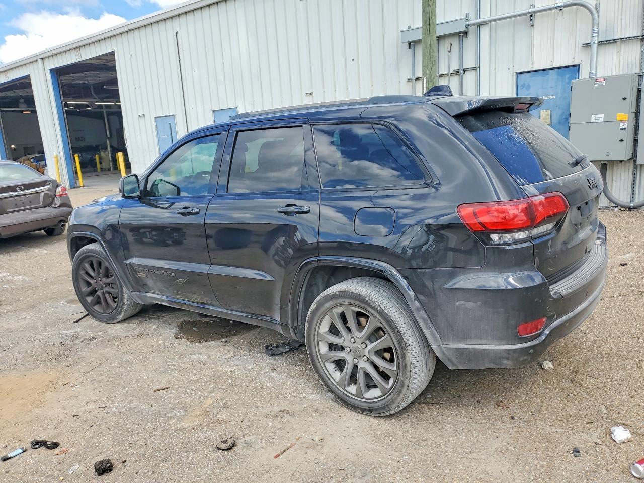 2016 JEEP GRAND CHEROKEE LIMITED — снимка 2