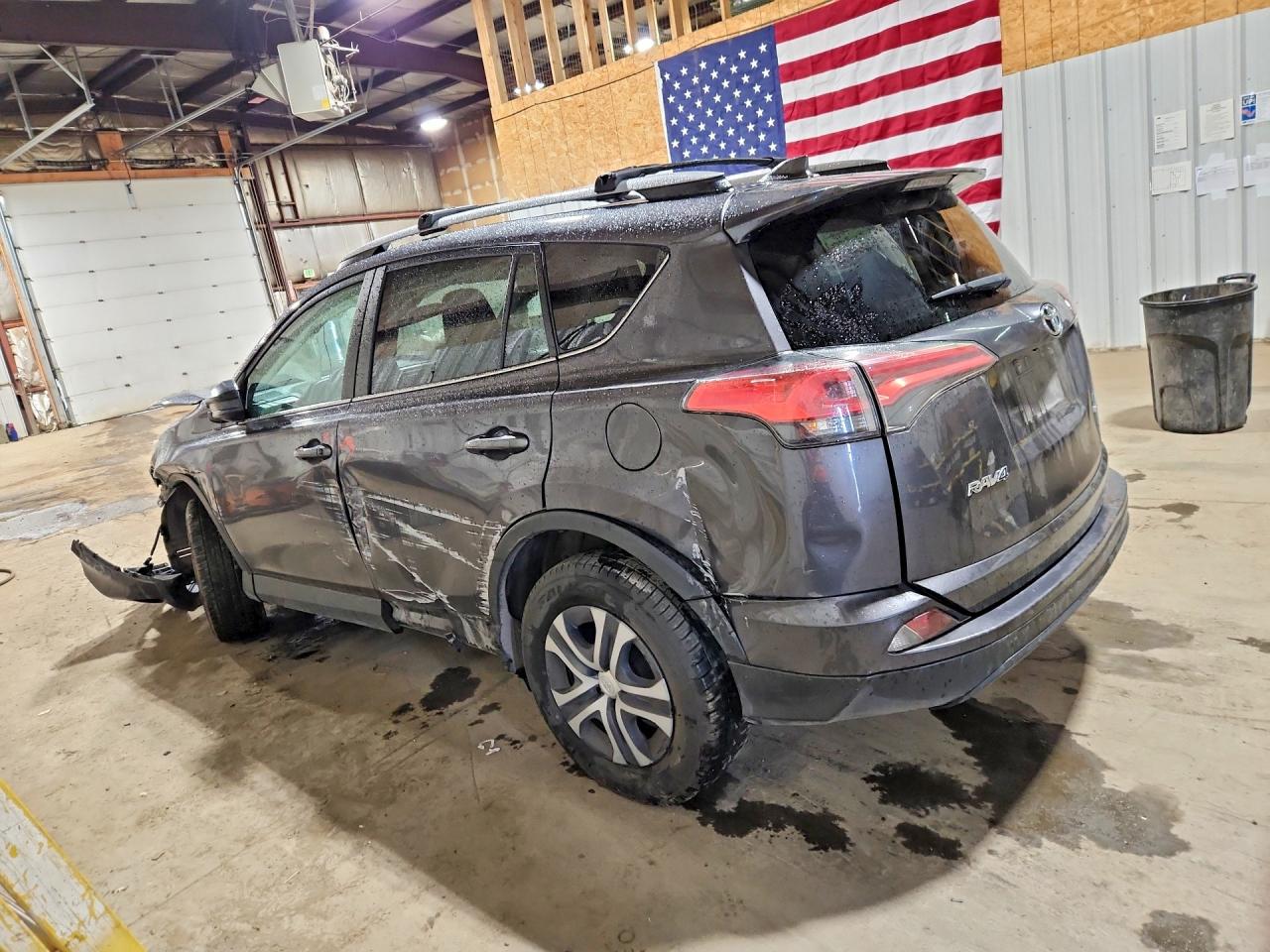 2017 TOYOTA RAV4 LE — снимка 2