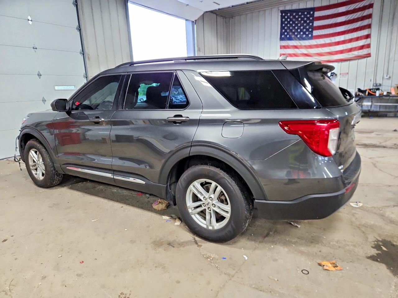 2020 FORD EXPLORER XLT — снимка 2