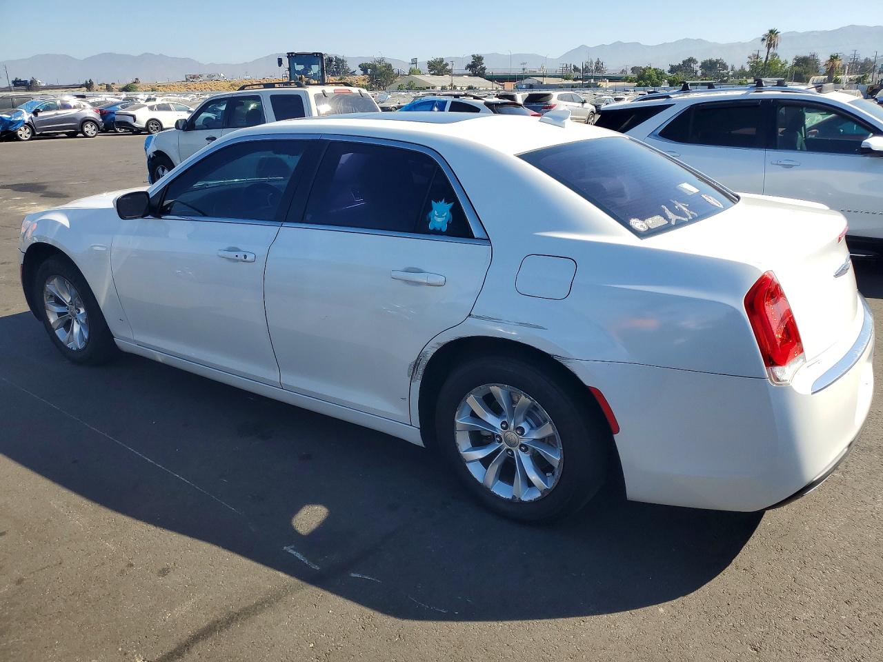 2015 CHRYSLER 300 LIMITED — снимка 2