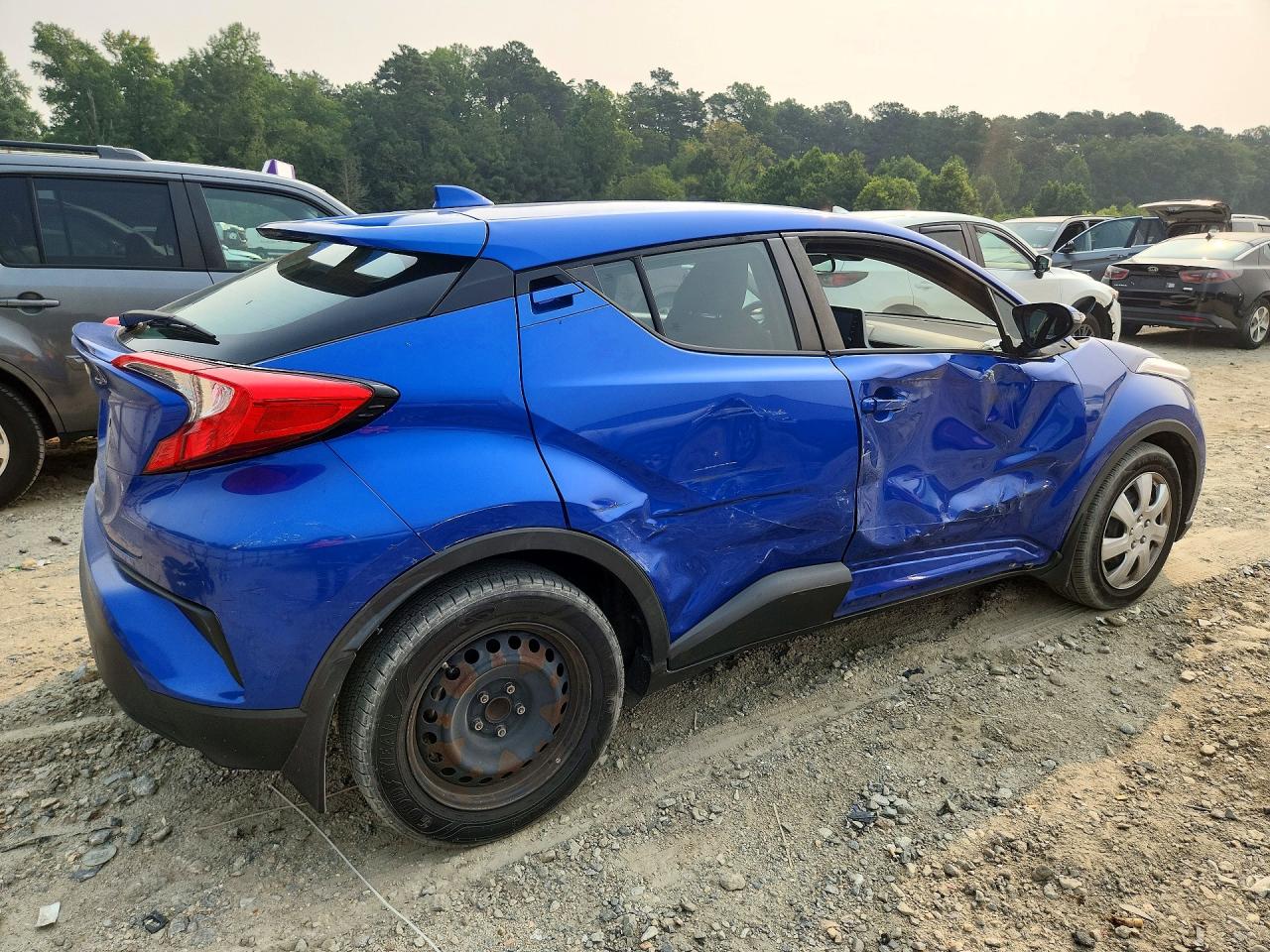 2020 TOYOTA C-HR LE — снимка 3
