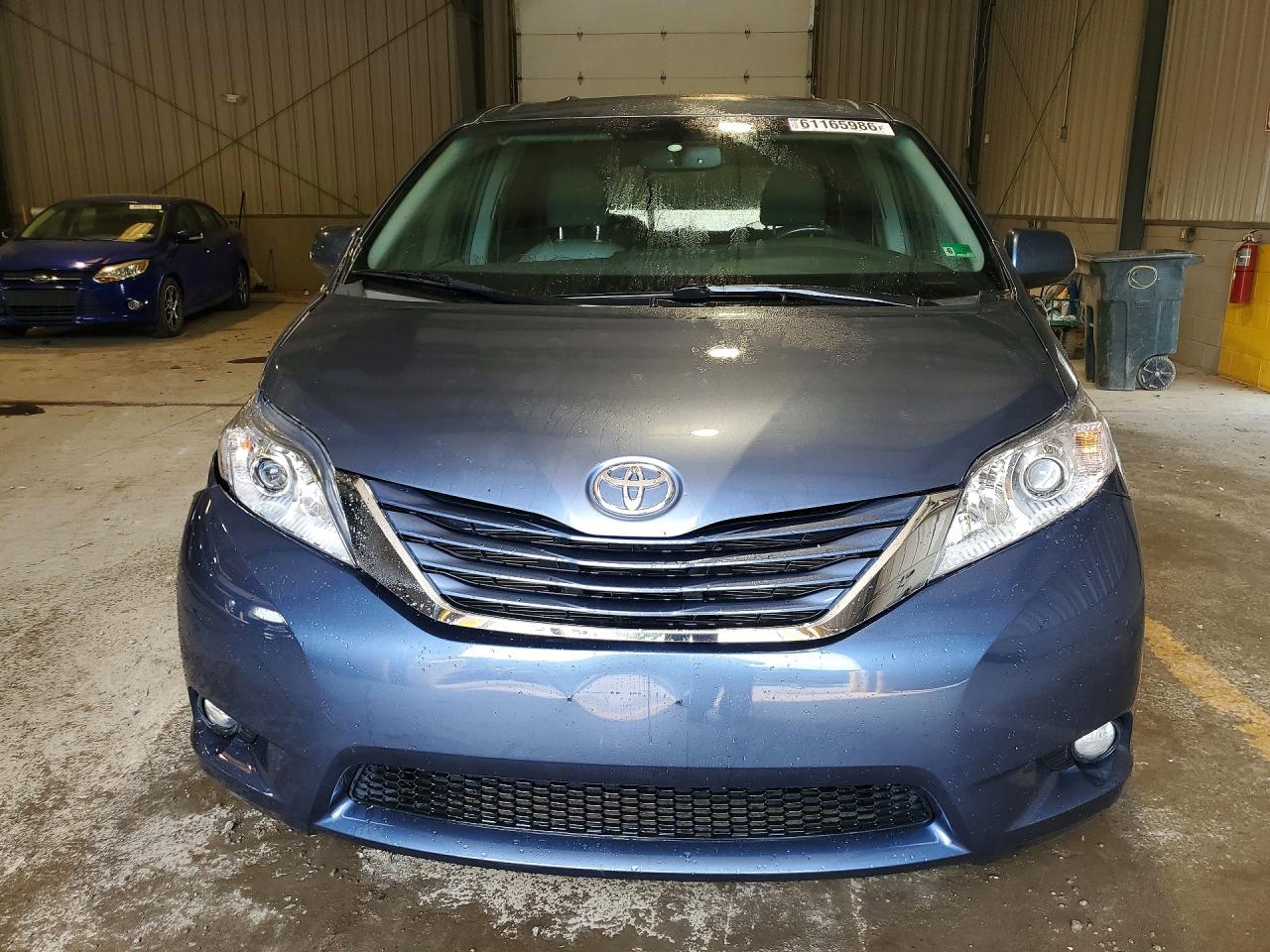 2017 TOYOTA SIENNA XLE 8-PASSENGER — снимка 5