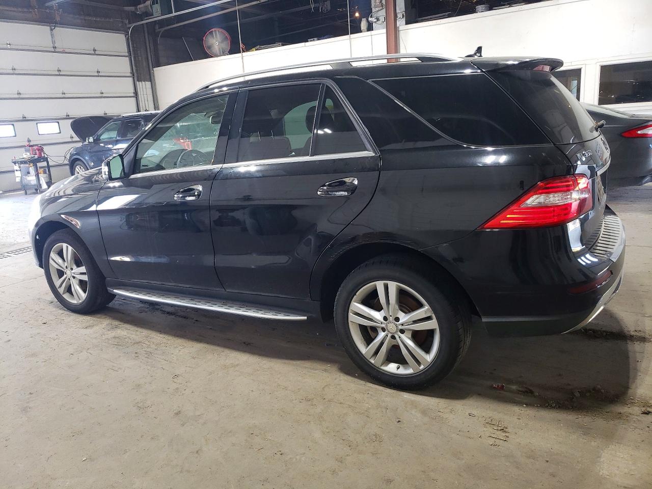 2013 MERCEDES-BENZ ML 350 4MATIC — снимка 2
