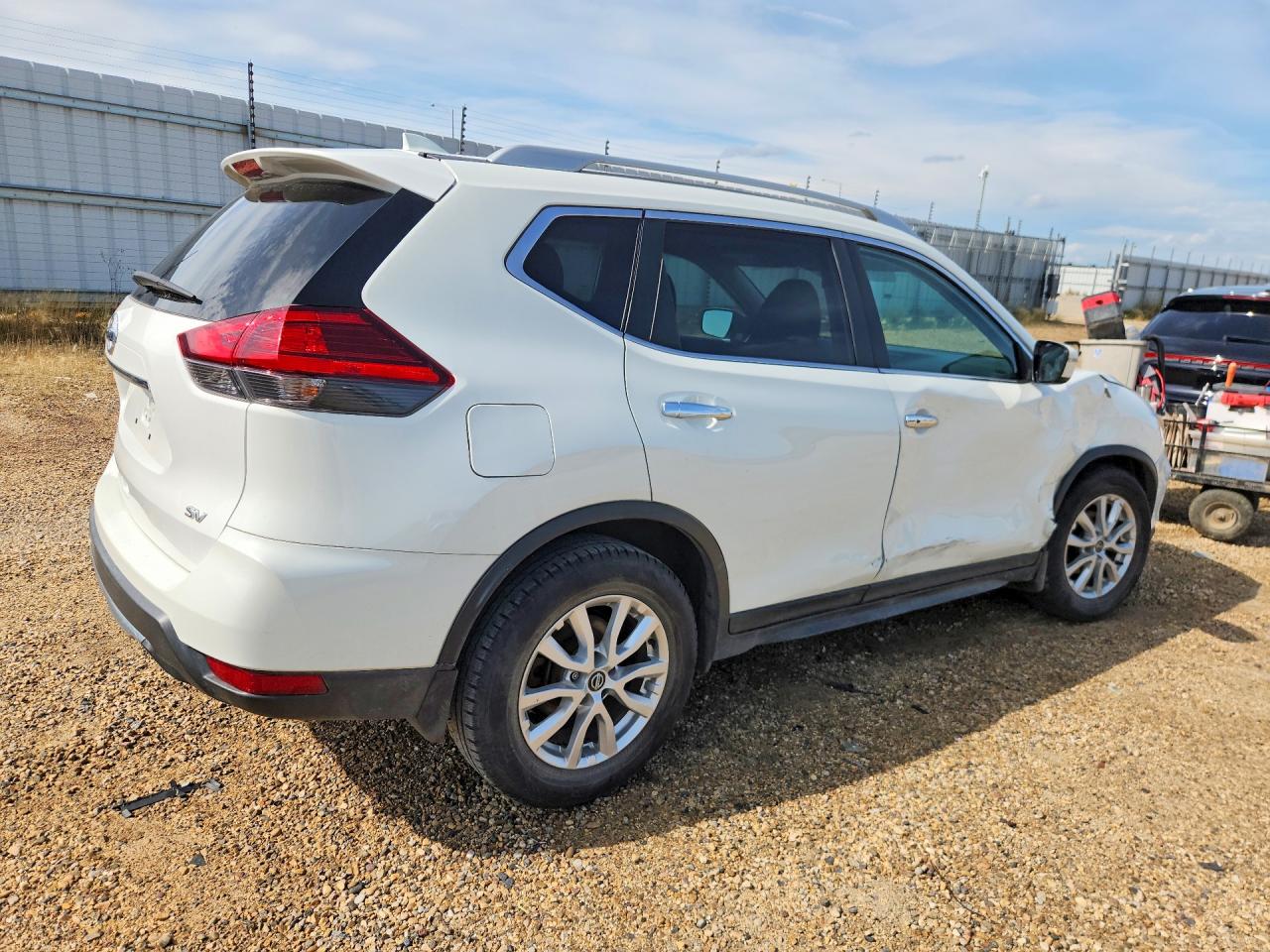 2017 NISSAN ROGUE S — снимка 3