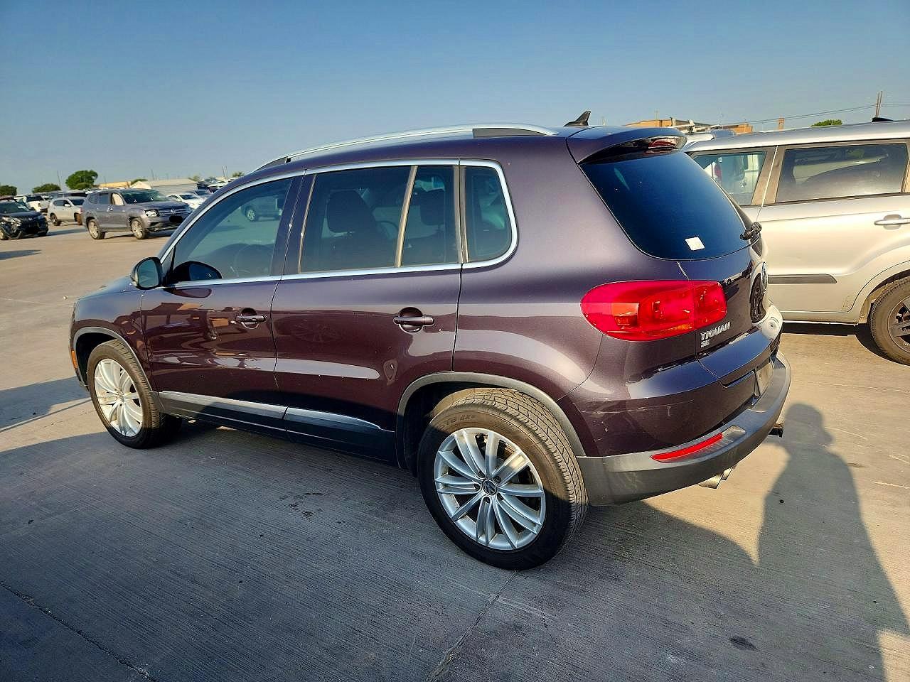 2016 VOLKSWAGEN TIGUAN S — снимка 2