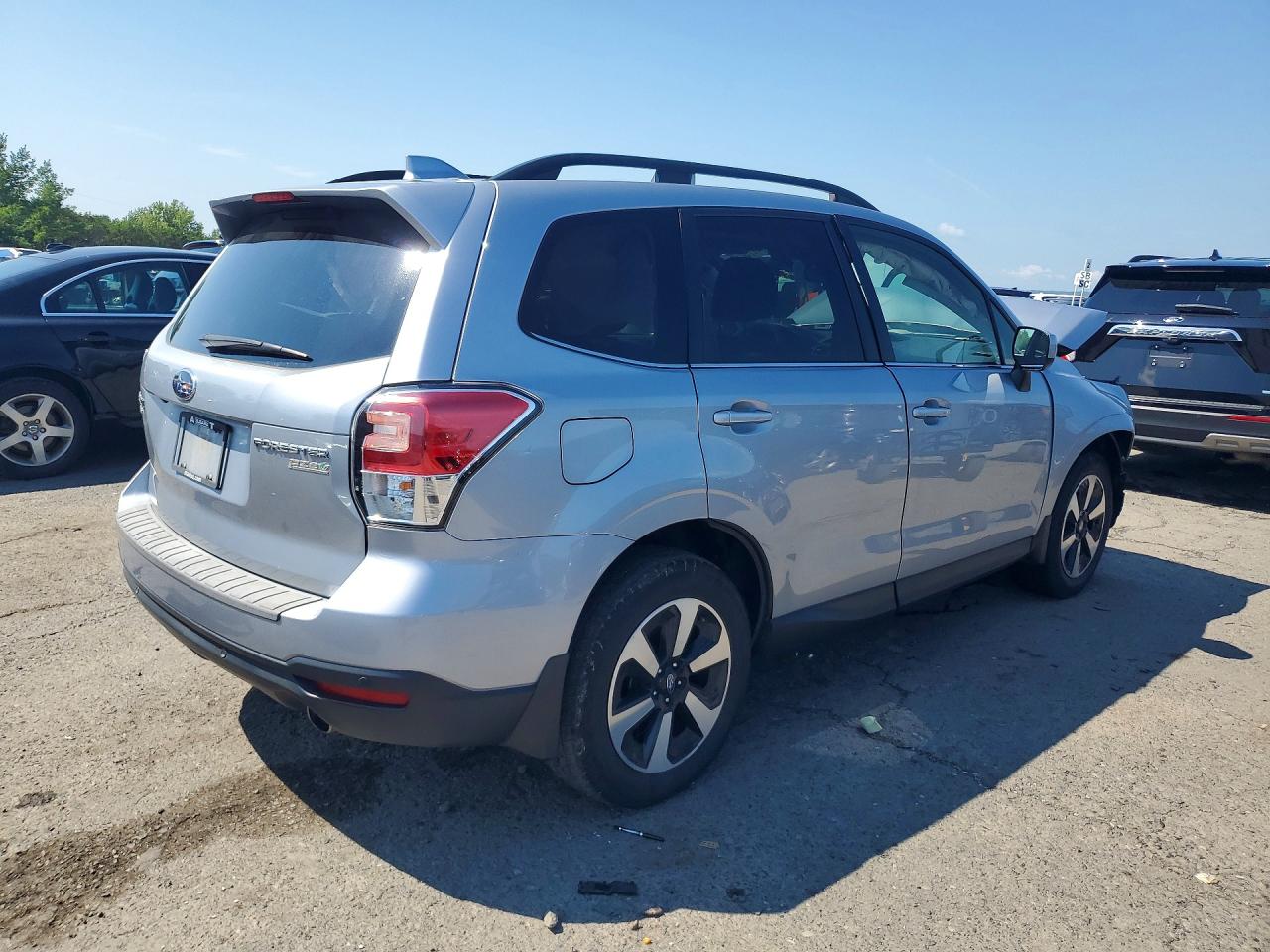 2017 SUBARU FORESTER 2.5I LIMITED — снимка 3