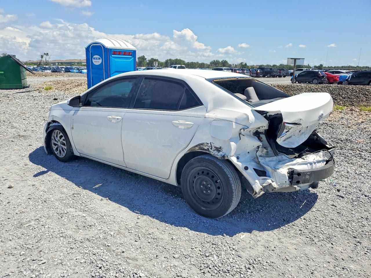 2018 TOYOTA COROLLA LE — снимка 2