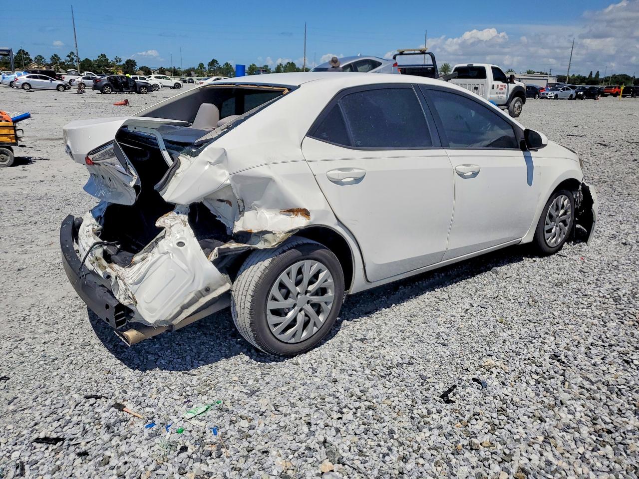 2018 TOYOTA COROLLA LE — снимка 3