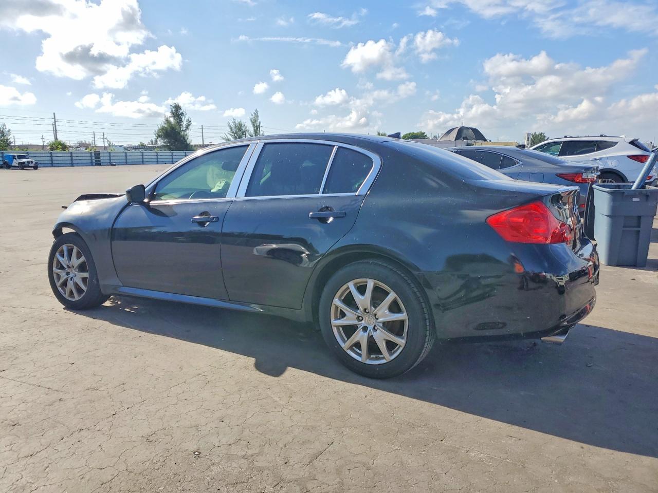 2013 INFINITI G37 SEDAN X — снимка 2