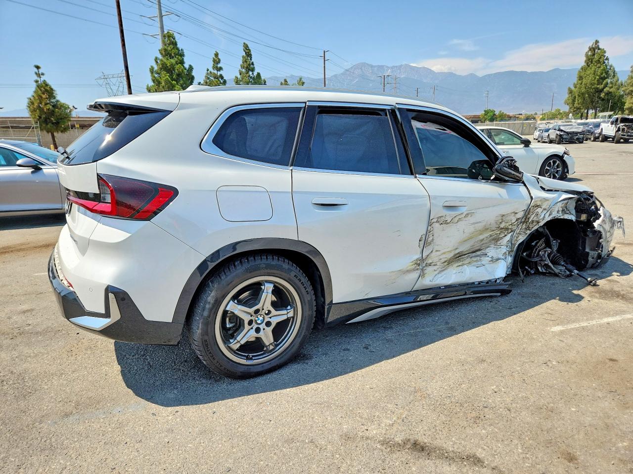 2023 BMW X1 XDRIVE28I — снимка 3