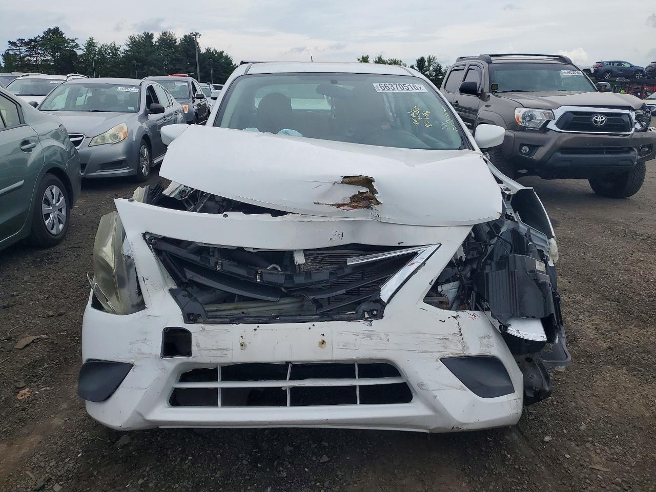 2019 NISSAN VERSA SV — снимка 5