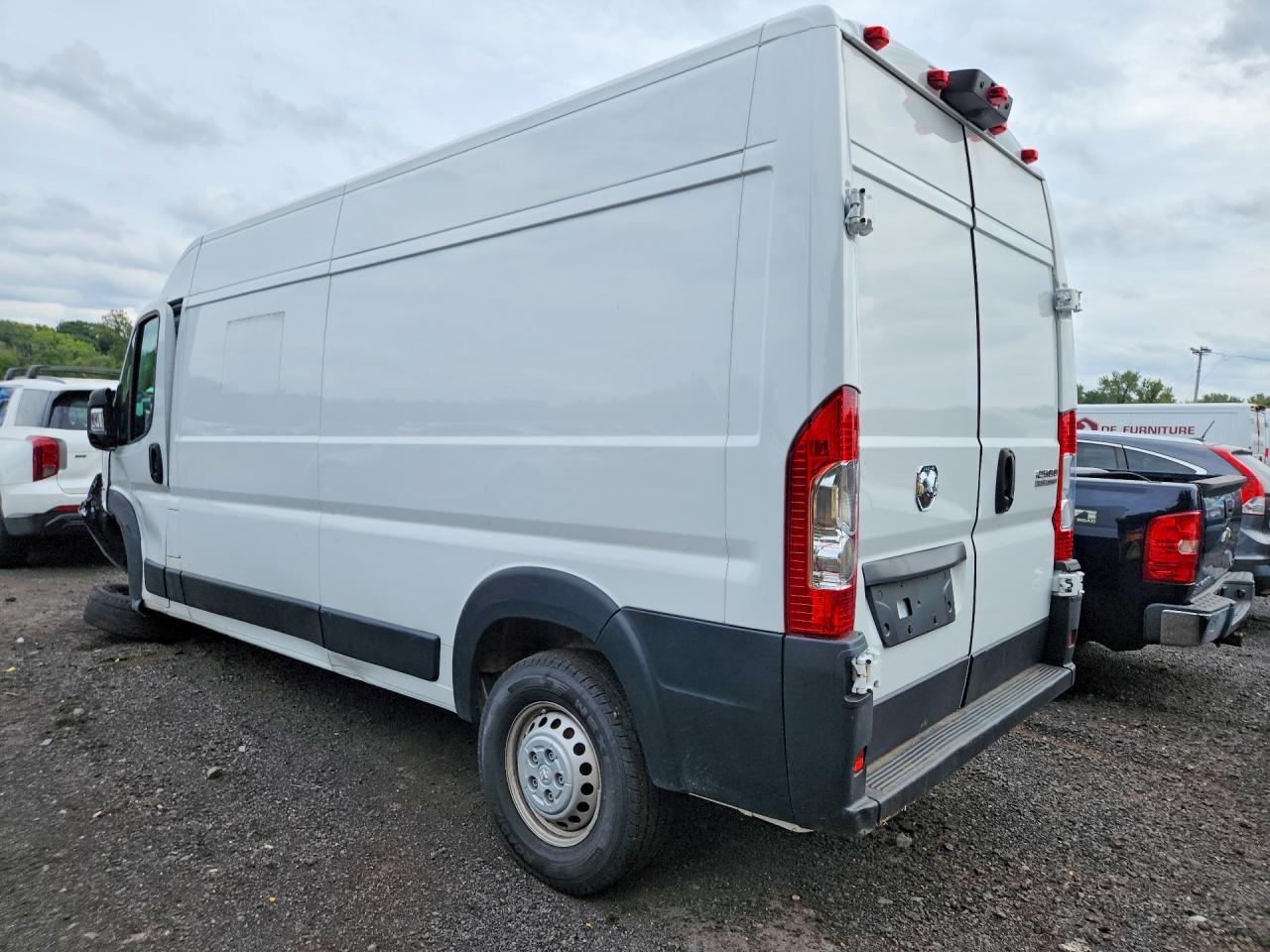 2026 RAM PROMASTER 2500 — снимка 2