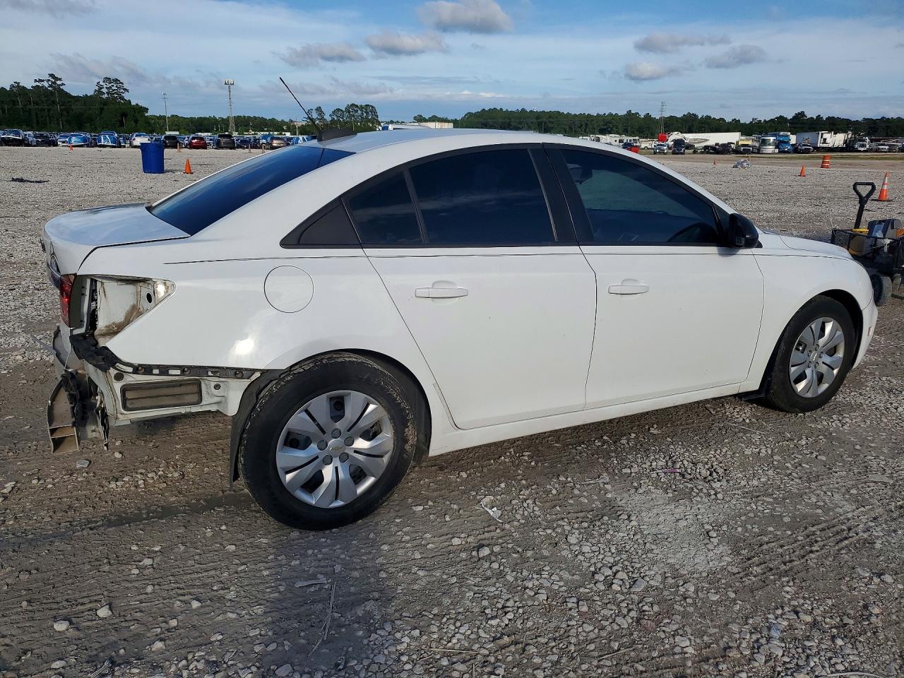 2015 CHEVROLET CRUZE LS — снимка 3
