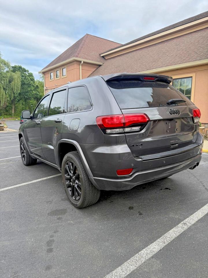 2018 JEEP GRAND CHEROKEE LAREDO — снимка 2