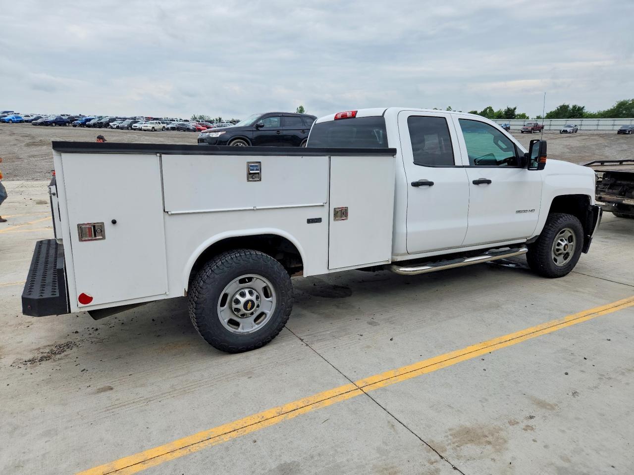 2017 CHEVROLET SILVERADO K2500 HEAVY DUTY — снимка 3