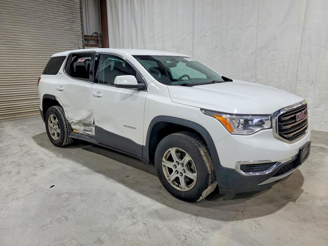 2017 GMC ACADIA SLE — снимка 4