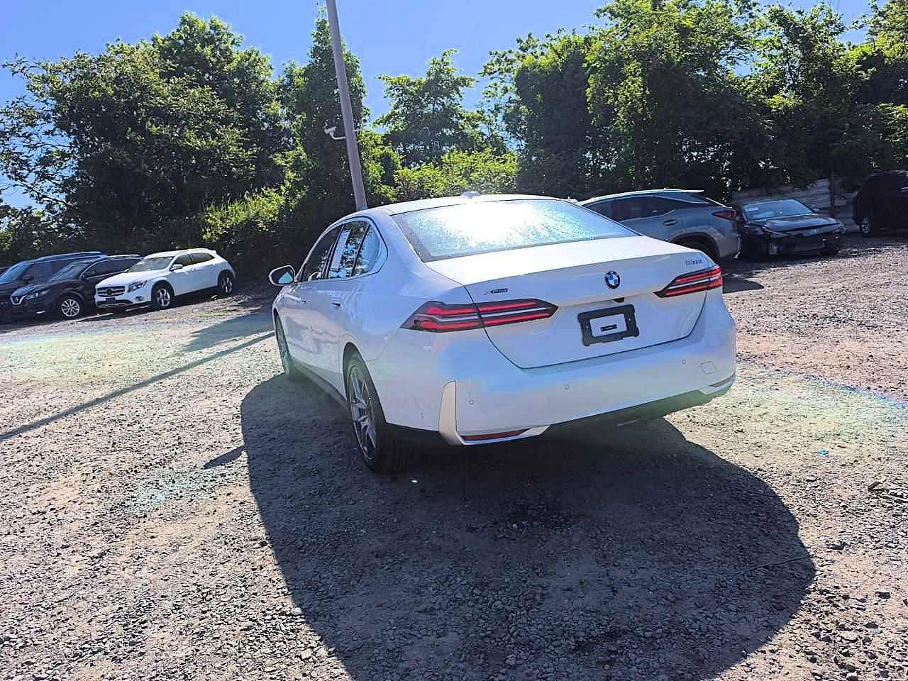 2026 BMW 530 XI — снимка 2