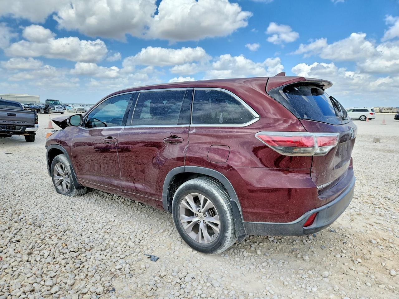 2015 TOYOTA HIGHLANDER LE PLUS — снимка 2