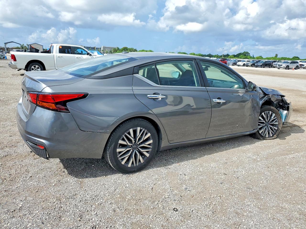 2025 NISSAN ALTIMA SV — снимка 3