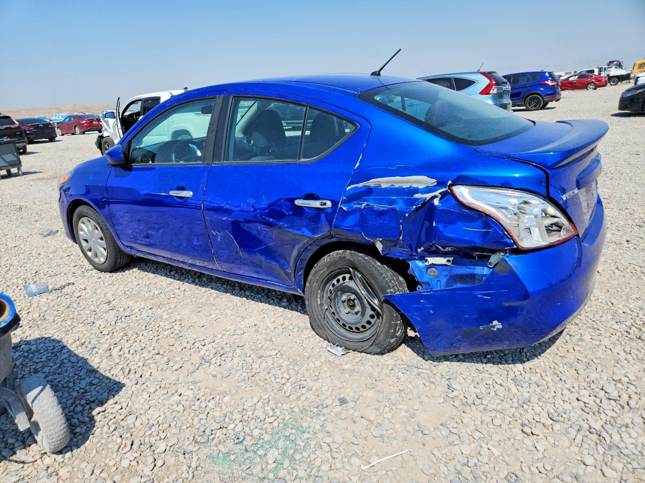 2015 NISSAN VERSA 1.6 SV — снимка 2