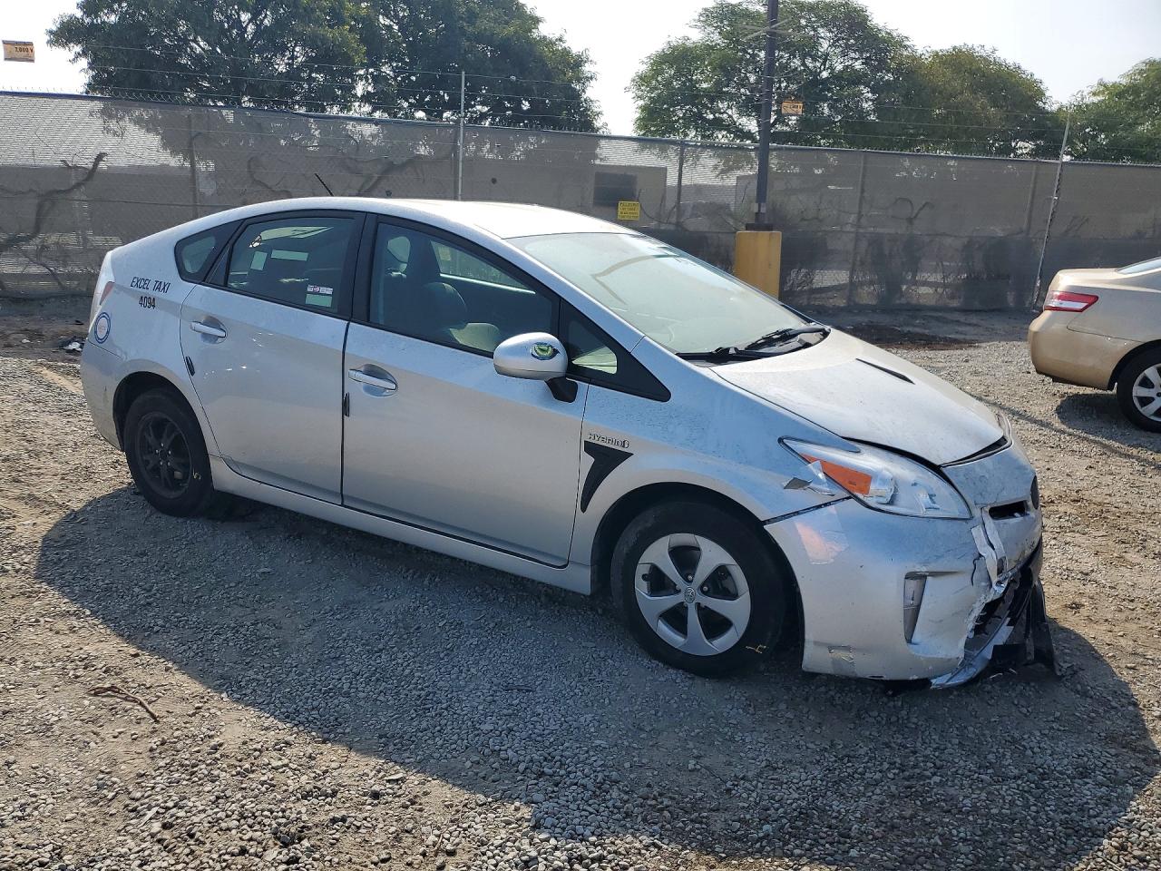 2015 TOYOTA PRIUS THREE — снимка 4