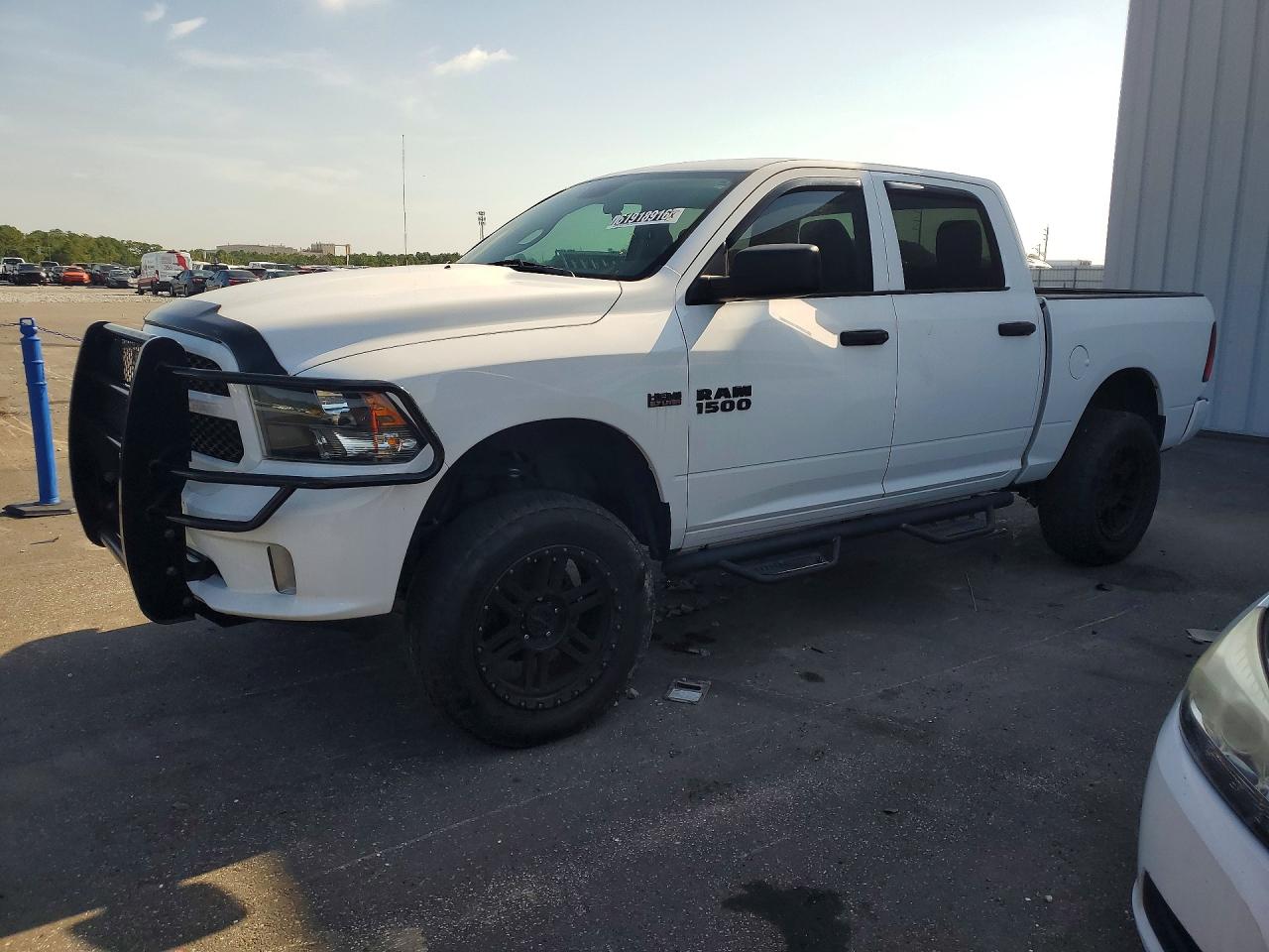 2018 RAM 1500 ST