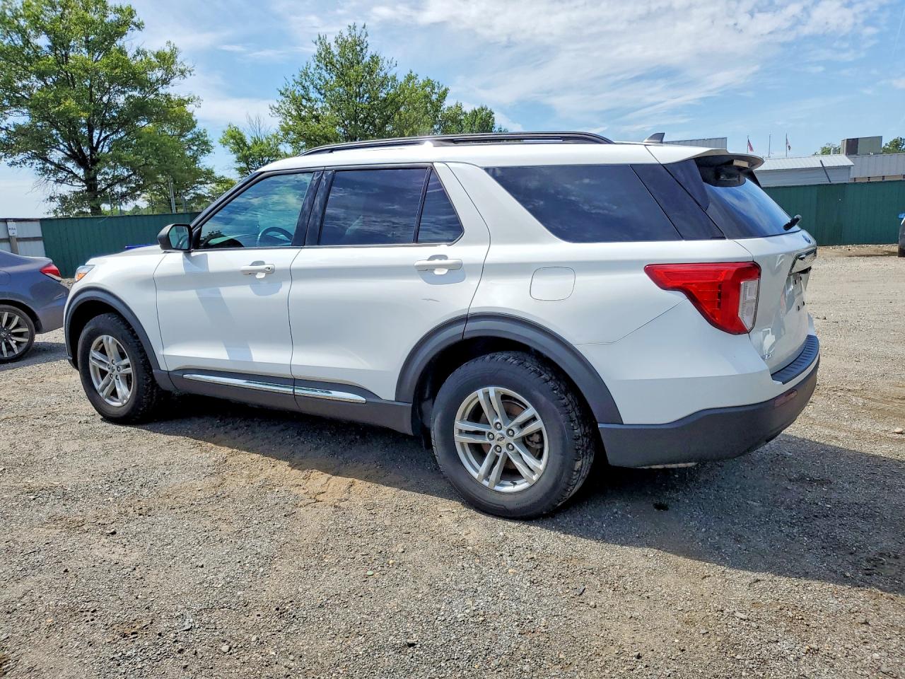 2022 FORD EXPLORER XLT — снимка 2