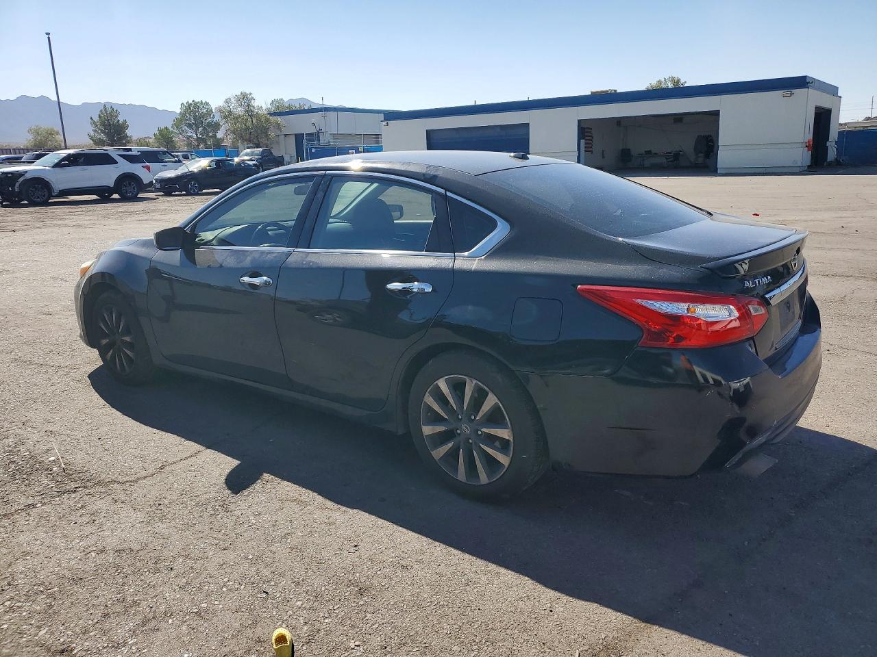2017 NISSAN ALTIMA 2.5 SV — снимка 2