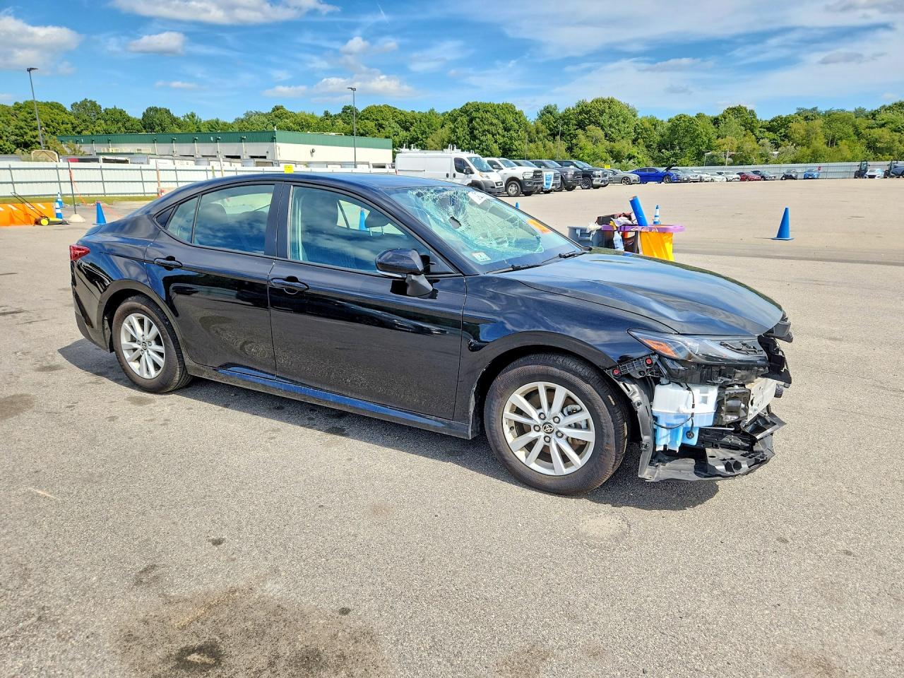 2026 TOYOTA CAMRY LE — снимка 4