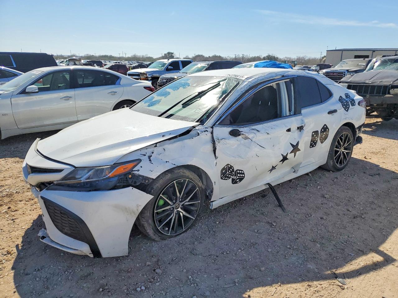 2021 TOYOTA CAMRY SE