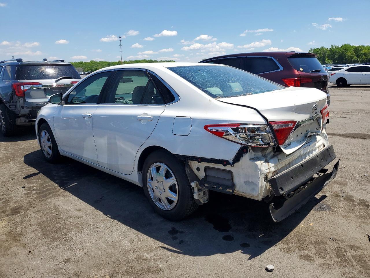 2017 TOYOTA CAMRY LE — снимка 2