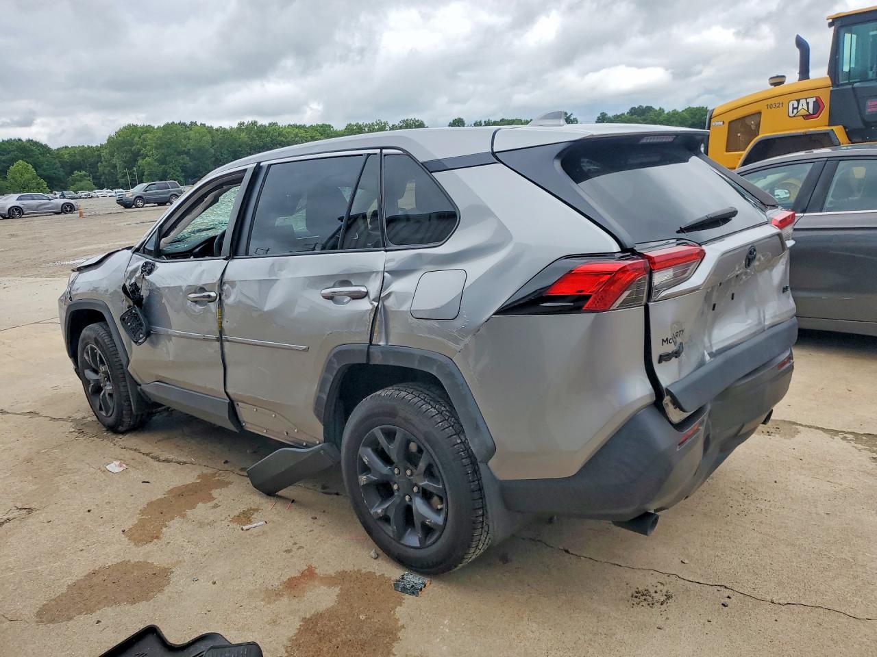2022 TOYOTA RAV4 LE — снимка 2