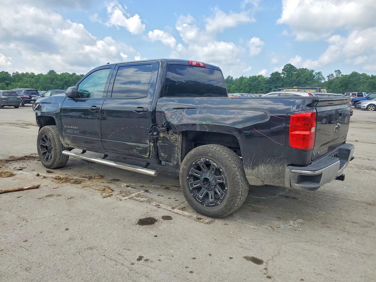 2018 CHEVROLET SILVERADO C1500 LT — снимка 2