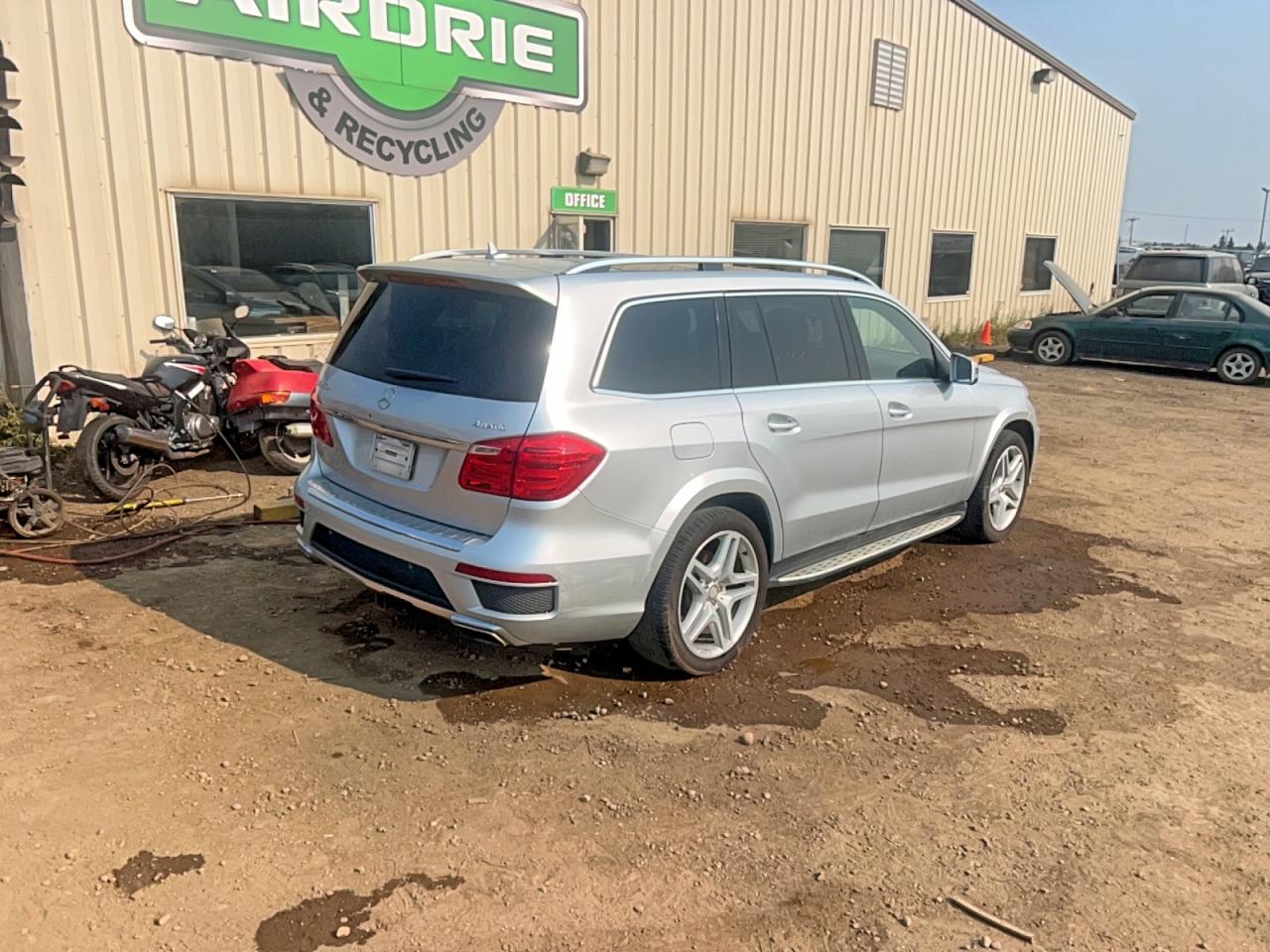 2013 MERCEDES-BENZ GL 550 4MATIC — снимка 4