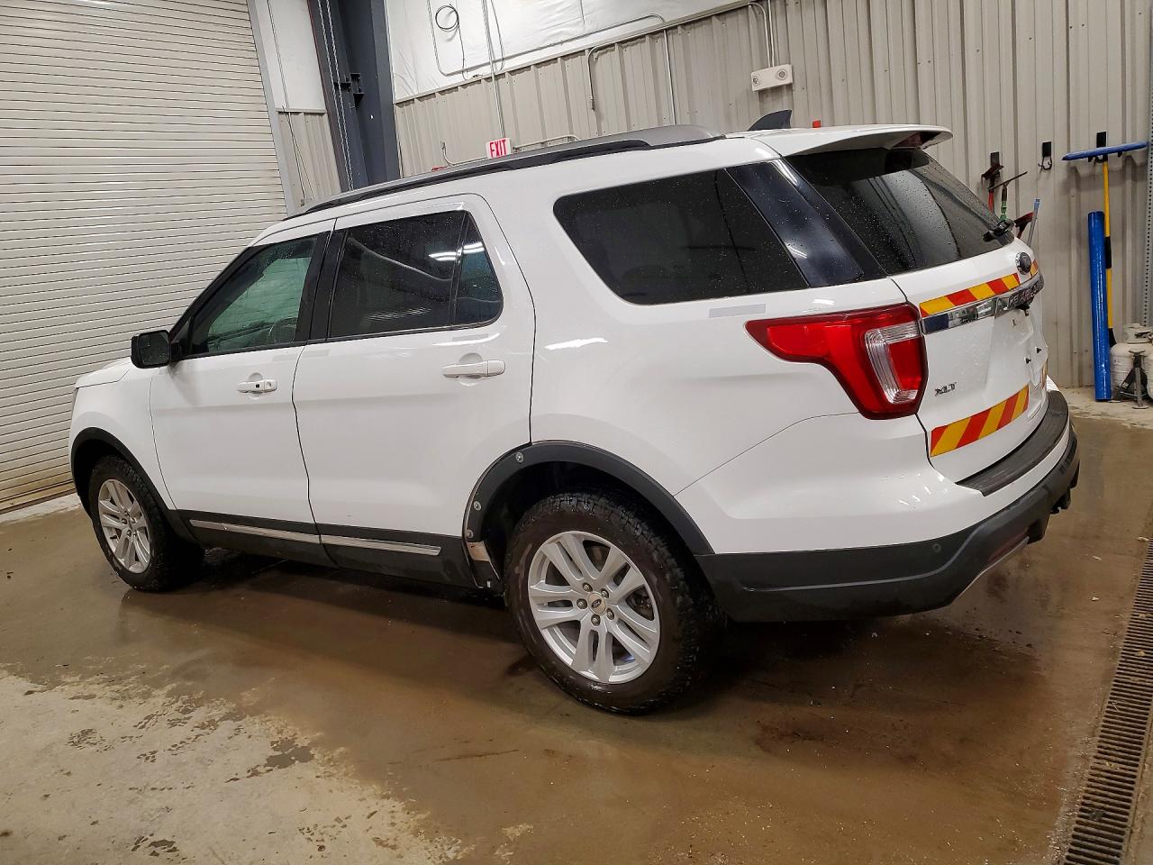 2019 FORD EXPLORER XLT — снимка 2