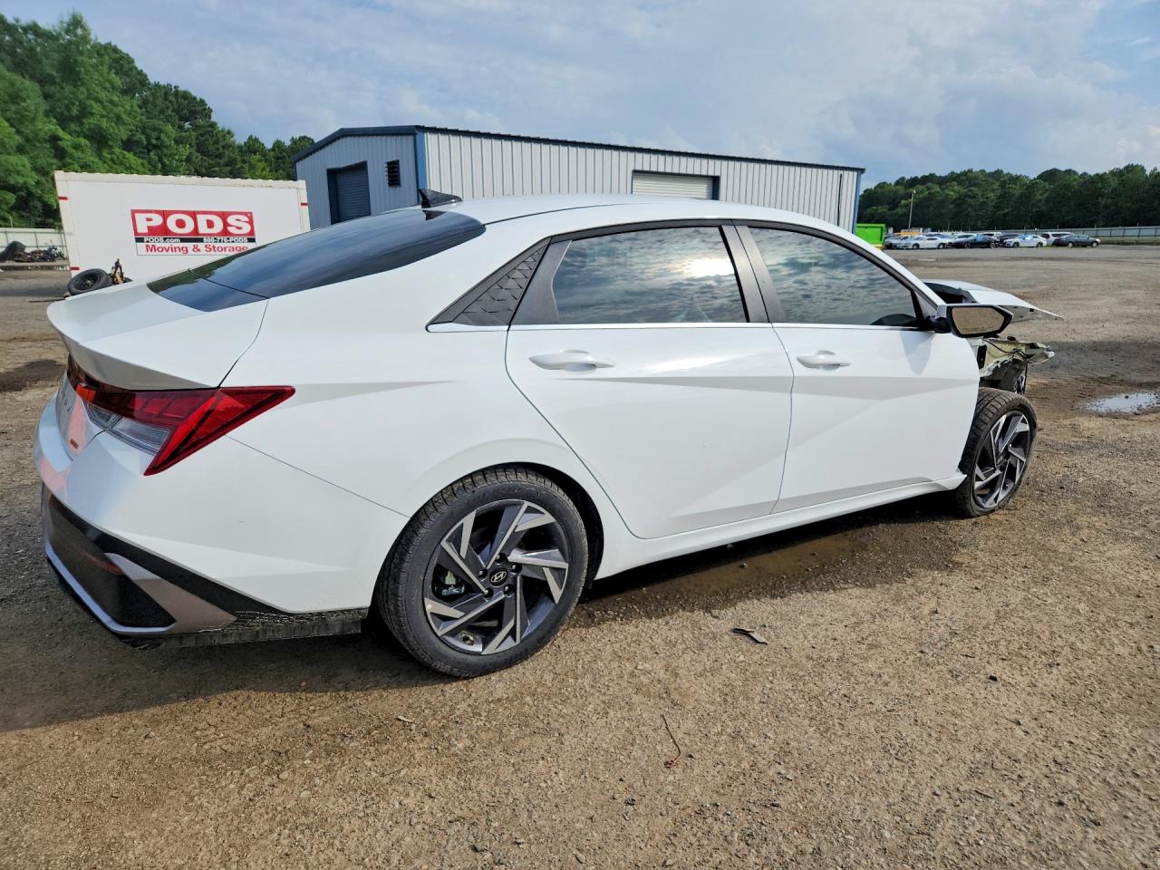 2026 HYUNDAI ELANTRA — снимка 3
