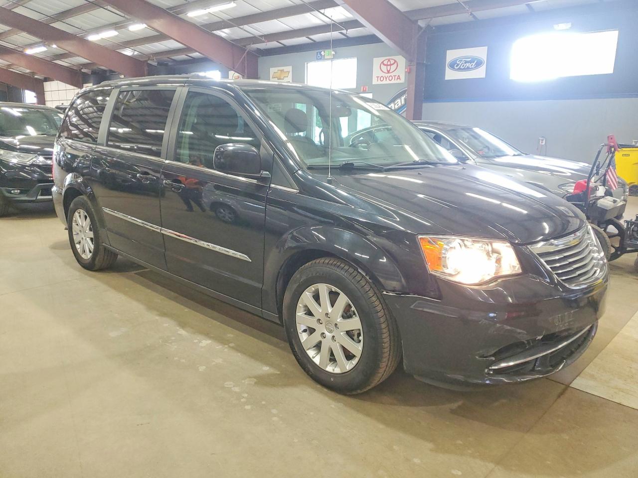 2016 CHRYSLER TOWN & COUNTRY TOURING — снимка 4
