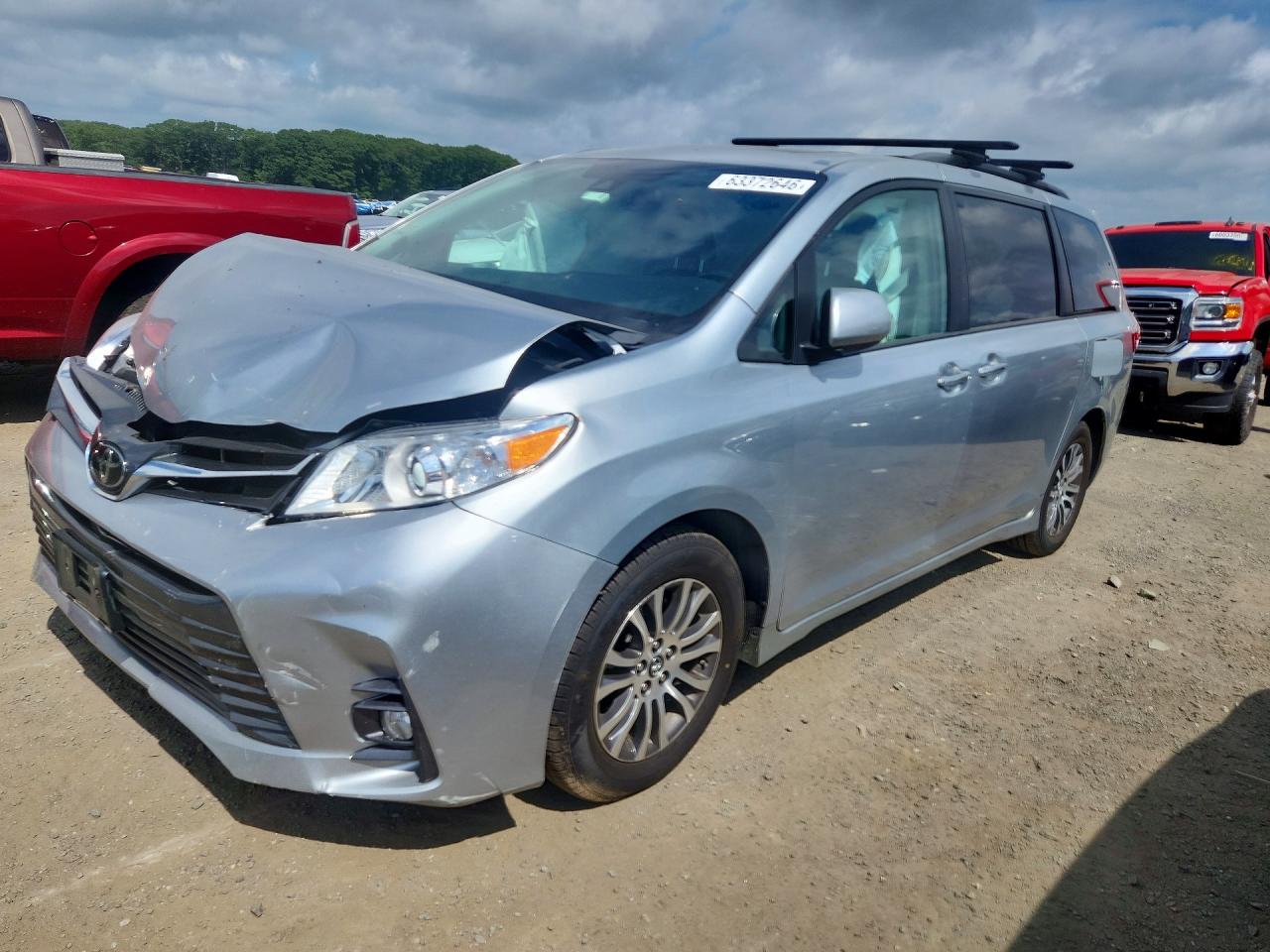 2020 TOYOTA SIENNA XLE 8-PASSENGER