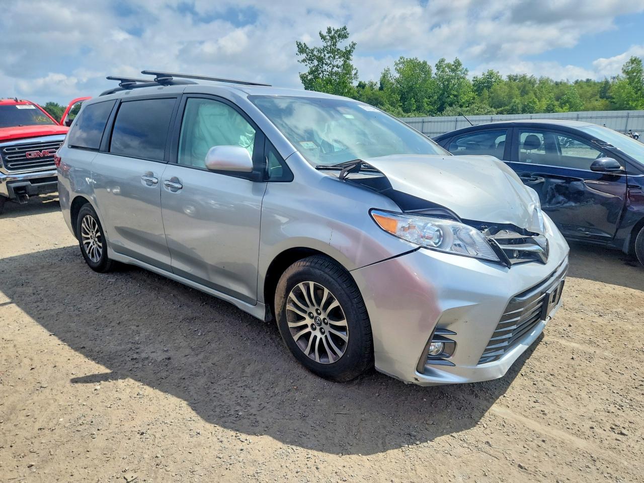 2020 TOYOTA SIENNA XLE 8-PASSENGER — снимка 4