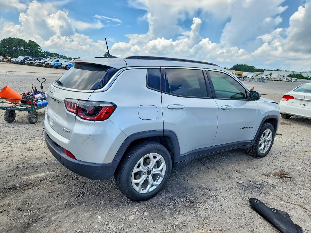 2025 JEEP COMPASS LATITUDE — снимка 3