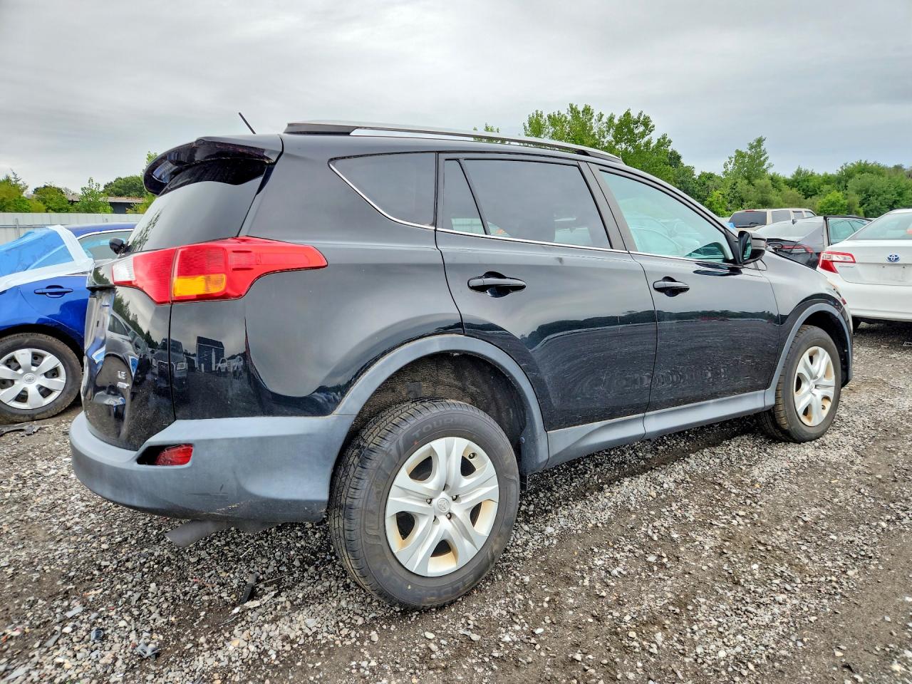 2015 TOYOTA RAV4 LE — снимка 3