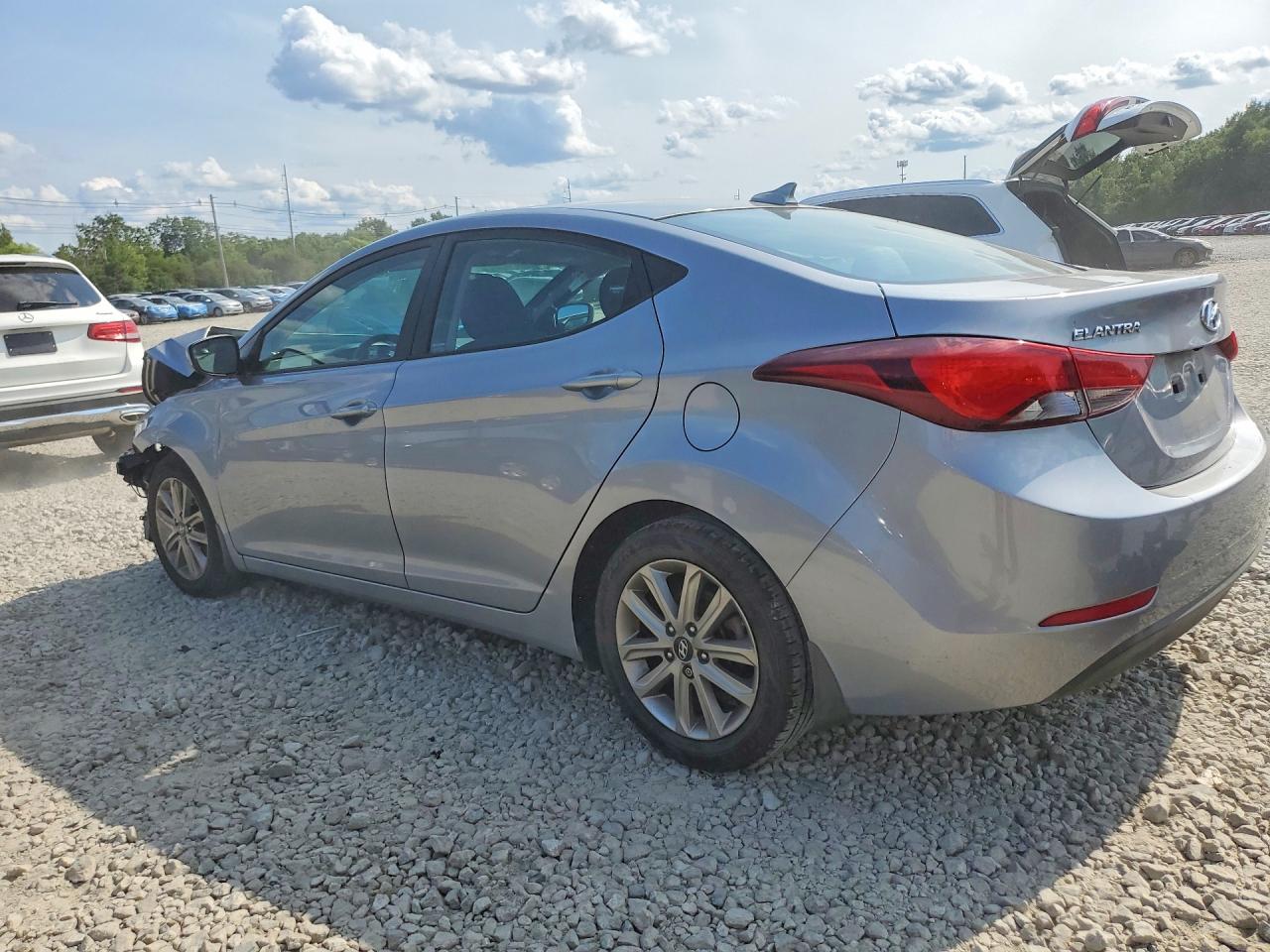 2016 HYUNDAI ELANTRA SE — снимка 2