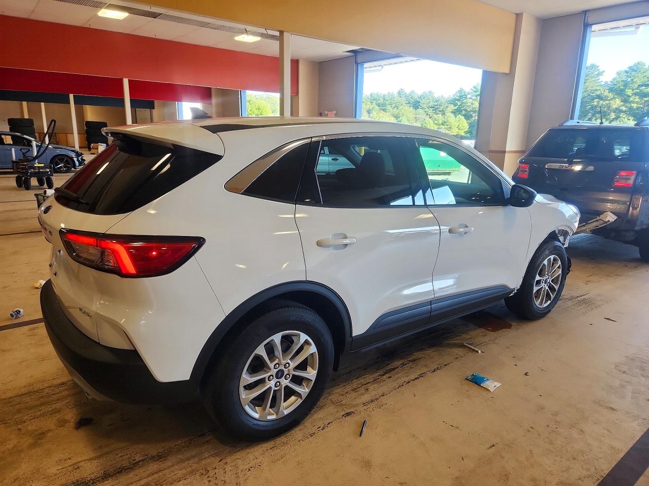 2022 FORD ESCAPE SE — снимка 3