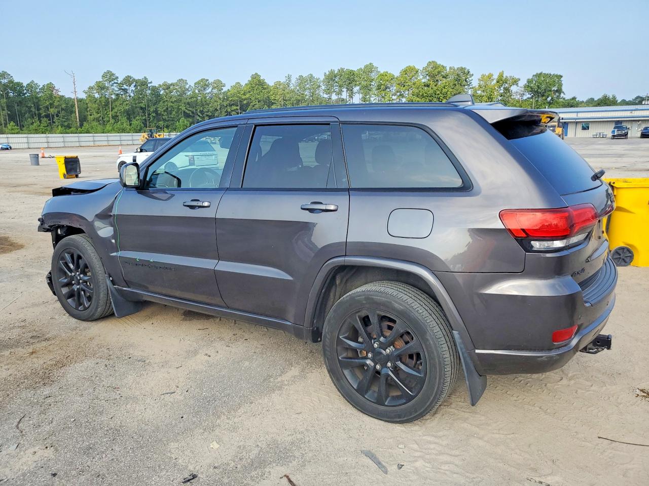 2020 JEEP GRAND CHEROKEE LAREDO — снимка 2